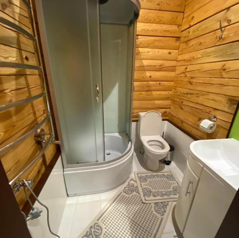 Golden Nest Appartement Yablunytsia Buitenkant foto