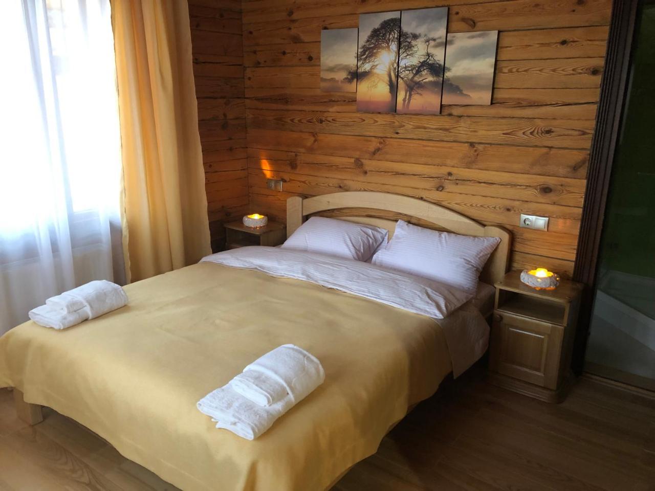 Golden Nest Appartement Yablunytsia Buitenkant foto