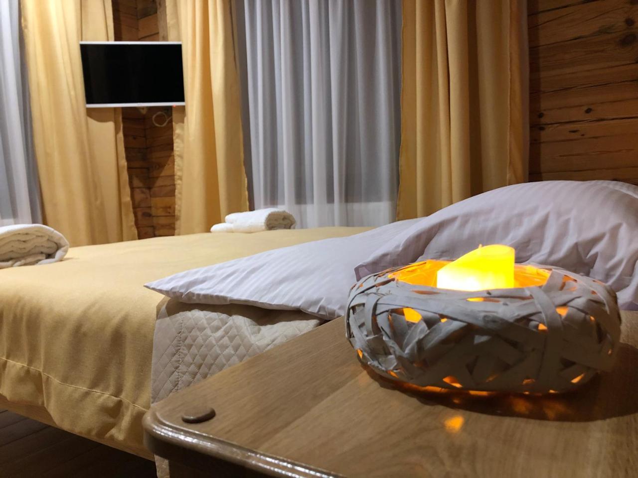 Golden Nest Appartement Yablunytsia Buitenkant foto