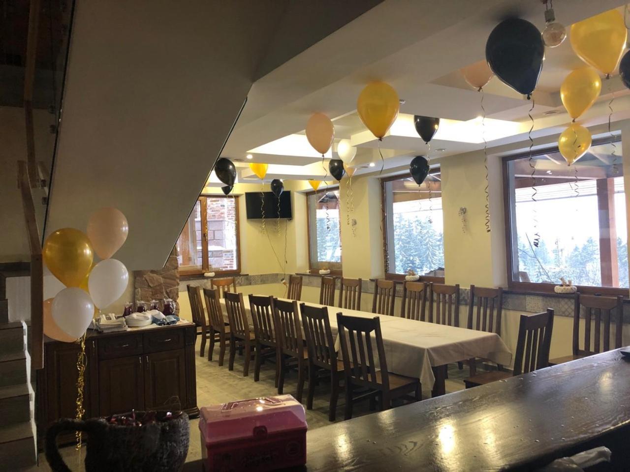 Golden Nest Appartement Yablunytsia Buitenkant foto